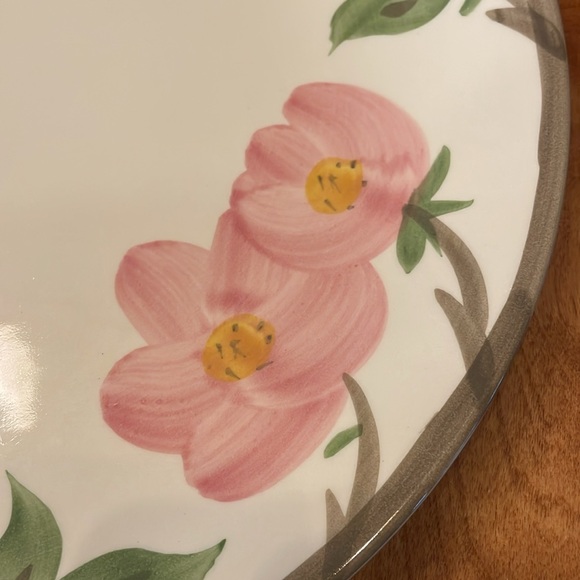 BNWOT Franciscan Desert, Rose round serving platter - Picture 3 of 5